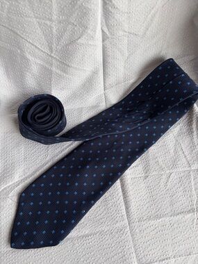Tommy Hilfiger Navy Tie with Light Blue Diamond Pattern